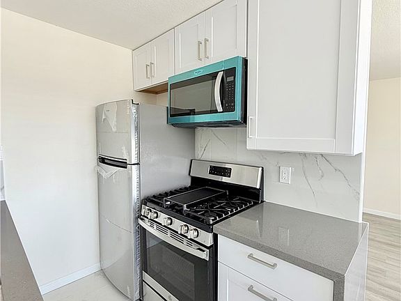 3rd image of 3250 Andrita St APT 7