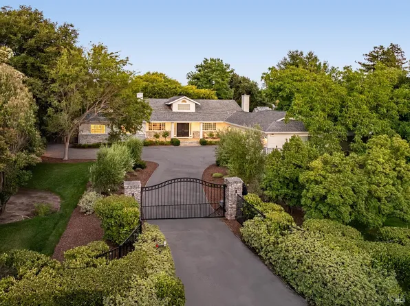 20464 5th Street E, Sonoma, CA 95476