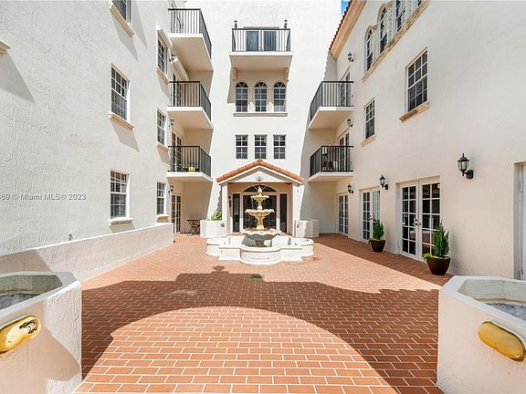 2nd image of 323 Navarre Ave APT 306