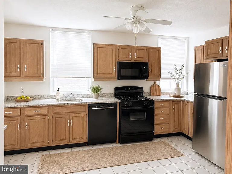 515 Gorgas Ln — Photo 4