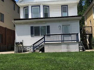 615 S Walnut St APT B, Springfield, IL 62704