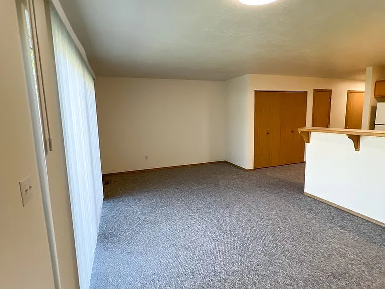 5511 Glenridge Way — Photo 20