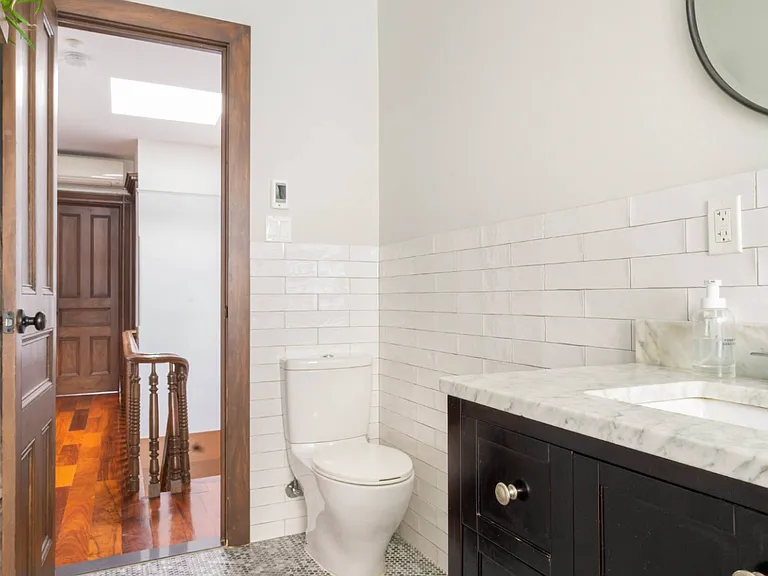 860 Lafayette Ave #2 — Photo 30