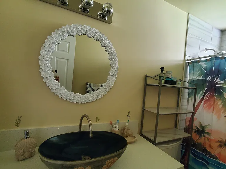 2nd bathroom.