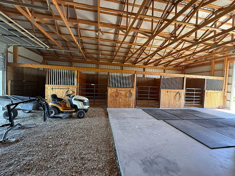 1206 Ambrose Creek Rd — Photo 12