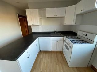 2143 W Superior St #1R, Chicago, IL 60612