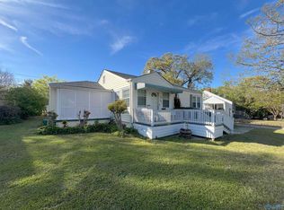 867 Oakview Ave, Gadsden, AL 35901