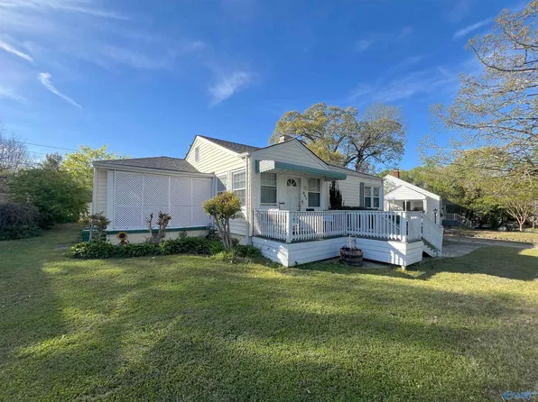 867 Oakview Ave, Gadsden, AL 35901