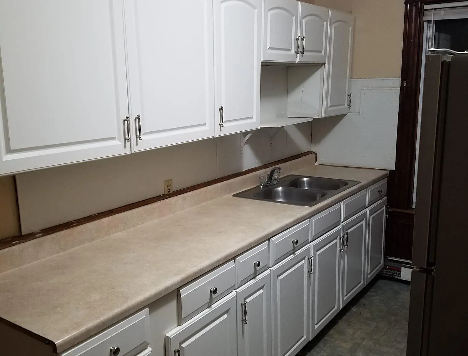291 Rand St — Photo 2