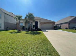 408 W Lake Dr, Slidell, LA 70461