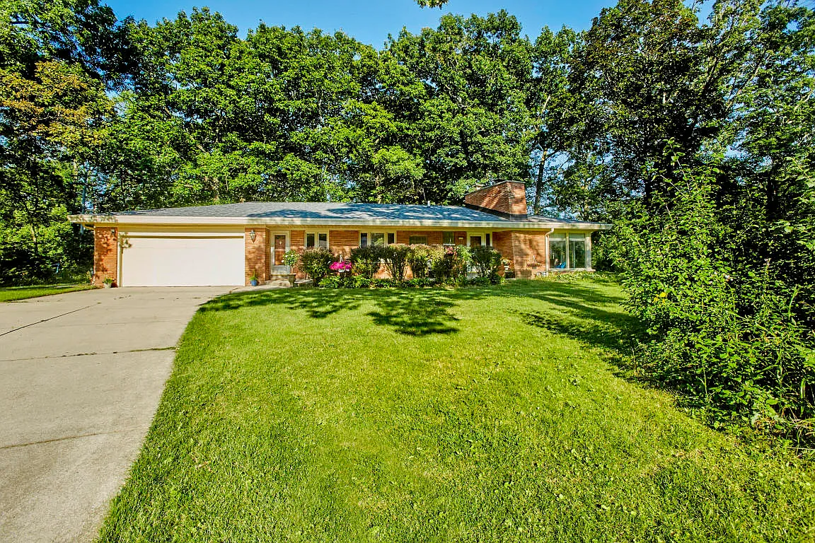 1600 Longwood Ave photo 1