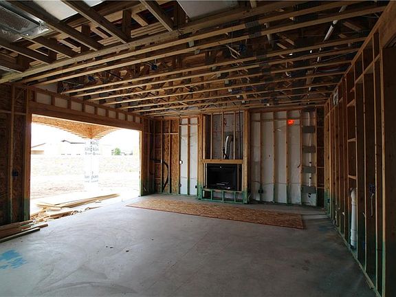 5th image of 701 Valley Pine Dr