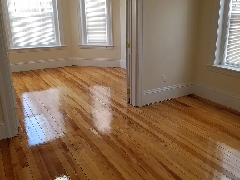 30 Thorne St #3 — Photo 1
