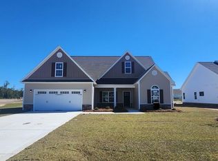 2021 Sharpnose St, New Bern, NC 28562