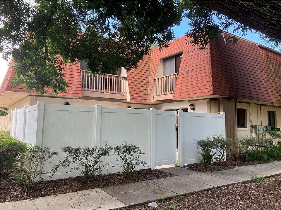1st image of 8116 OAK TRACE WAY #A