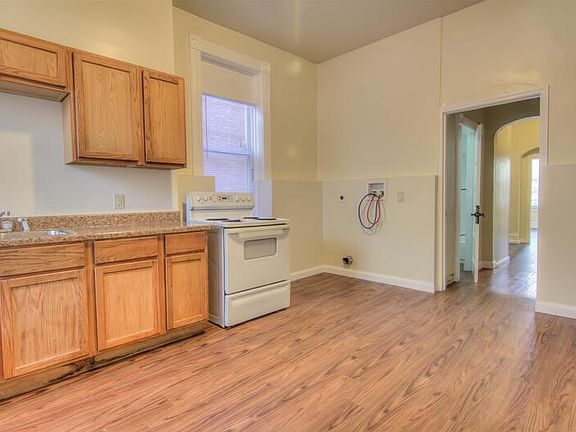 3rd image of 3320 Oregon Ave