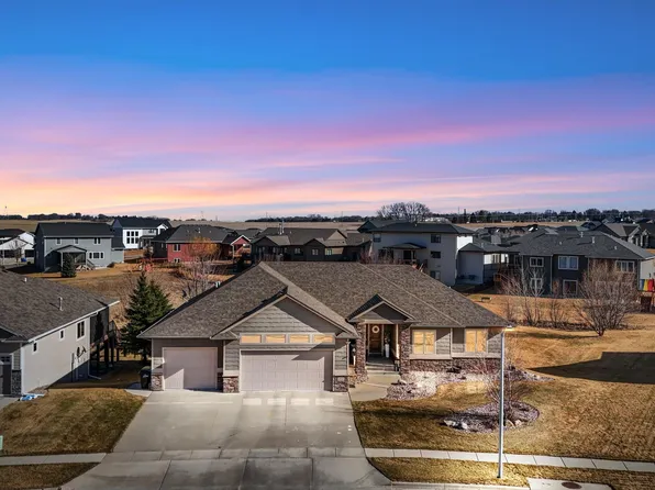 1920 S Firefly Dr, Sioux Falls, SD 57110