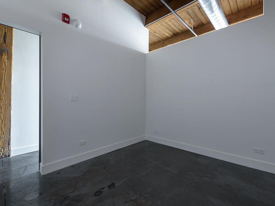 1st image of 2066 N Southport Ave #303