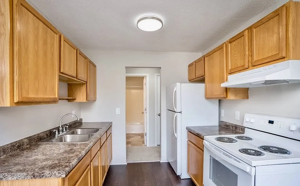 Johnson Parkway Apartments