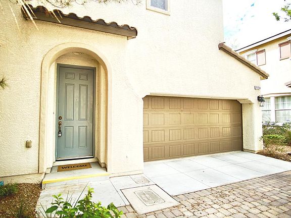 3rd image of 9154 White Rock Peak St