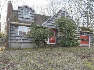 22 Island View Dr W, Sag Harbor, NY 11963