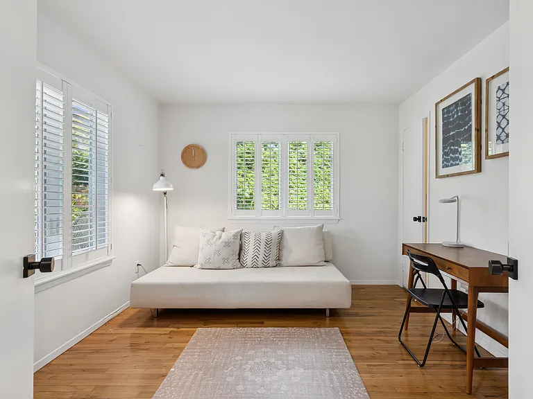 4 Morris Ct — Photo 16