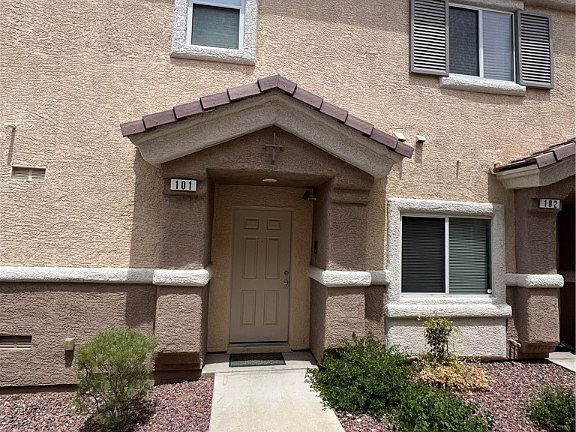 2nd image of 1082 Sheer Paradise Ln Unit 101