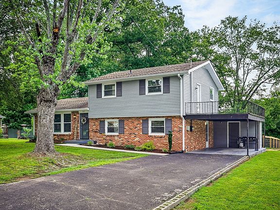 2nd image of 317 Lakeshore Dr