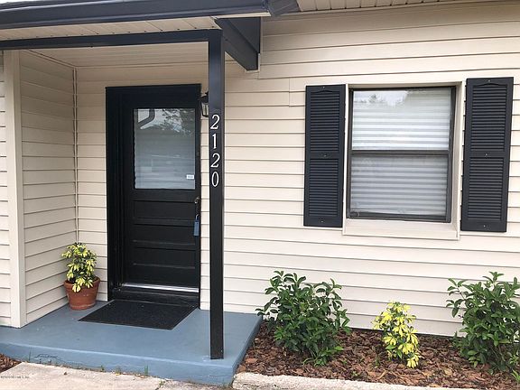 3rd image of 2120 Crill Ave