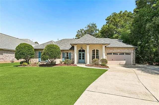 5 bed, 3.0 bath, 2223 sqft, $3,500 — Photo 1