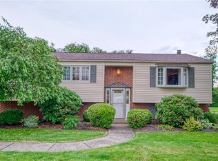 136 Chris Dr, Irwin, PA 15642