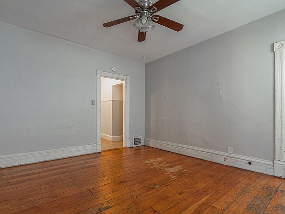 2nd image of 313 E Mifflin St #11095923