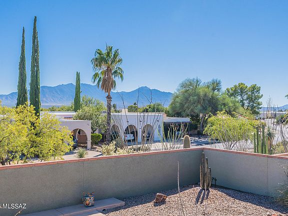 2nd image of 605 S Los Rubies Cir