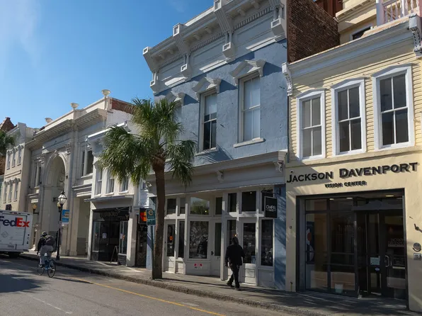 377 King St #203, Charleston, SC 29401