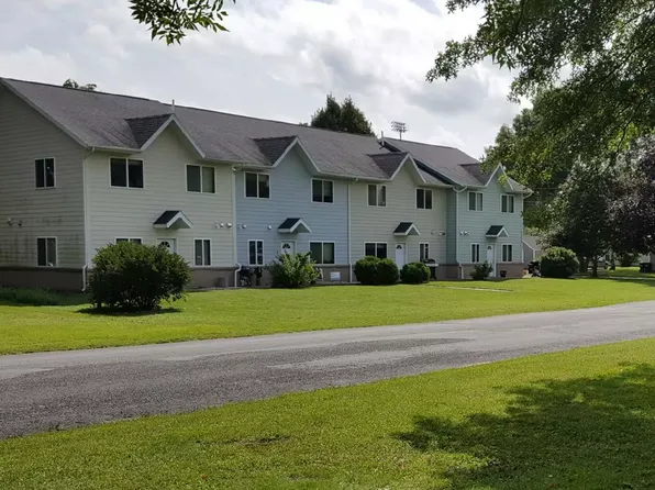 1420 2nd St W, Menomonie, WI