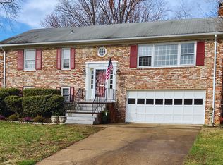 2206 Wakefield St, Alexandria, VA 22308