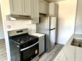 3409 Orange Ave, Long Beach, CA