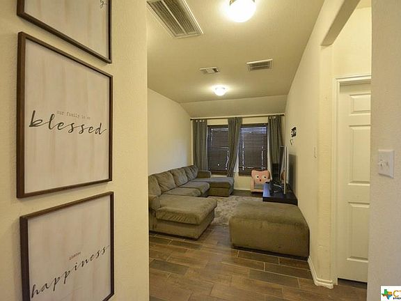4th image of 2606 Natural Ln