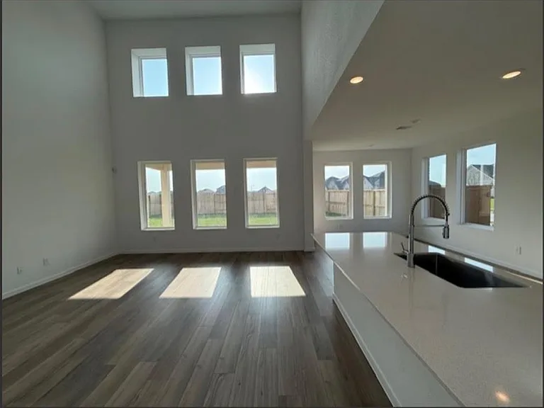 2902 Palm Branch Dr — Photo 10