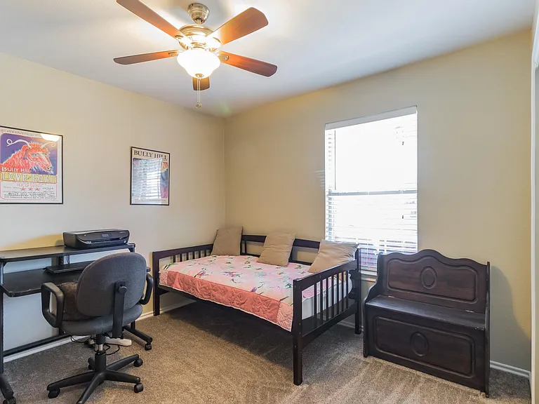 413 Quail Hollow Dr — Photo 14