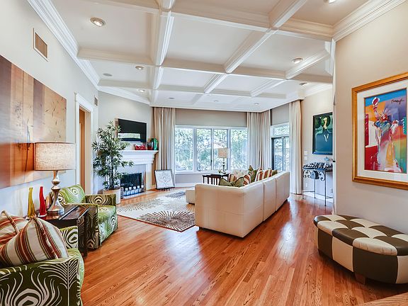 5th image of 3064 E San Juan Ave
