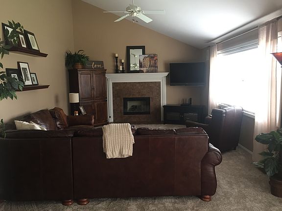 4th image of 720 Hilbrich Ct