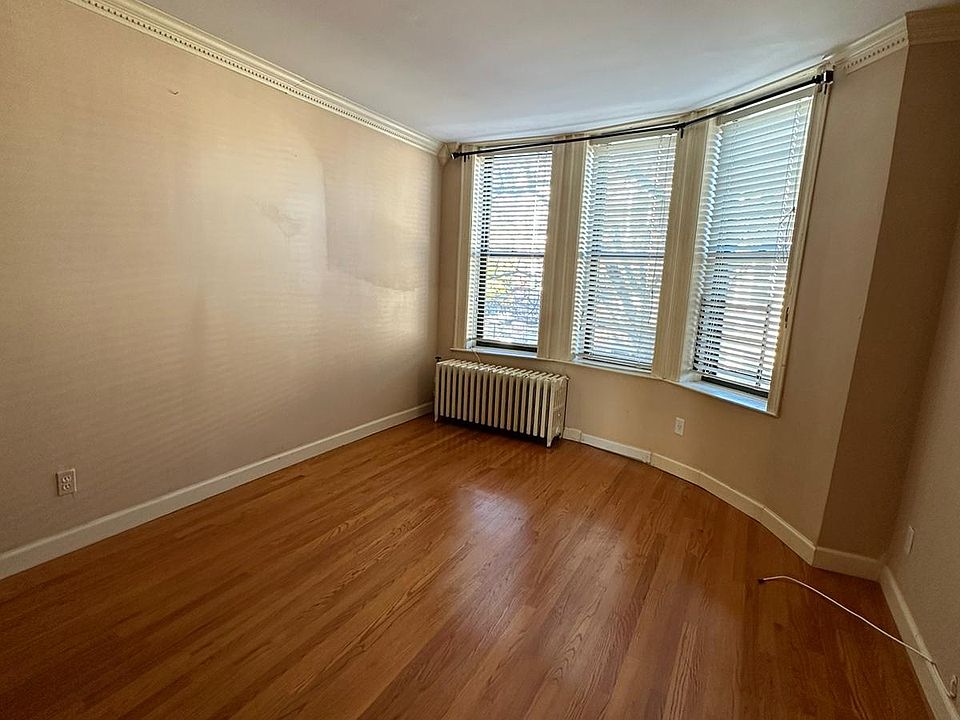 2nd image of 6054 67th Ave