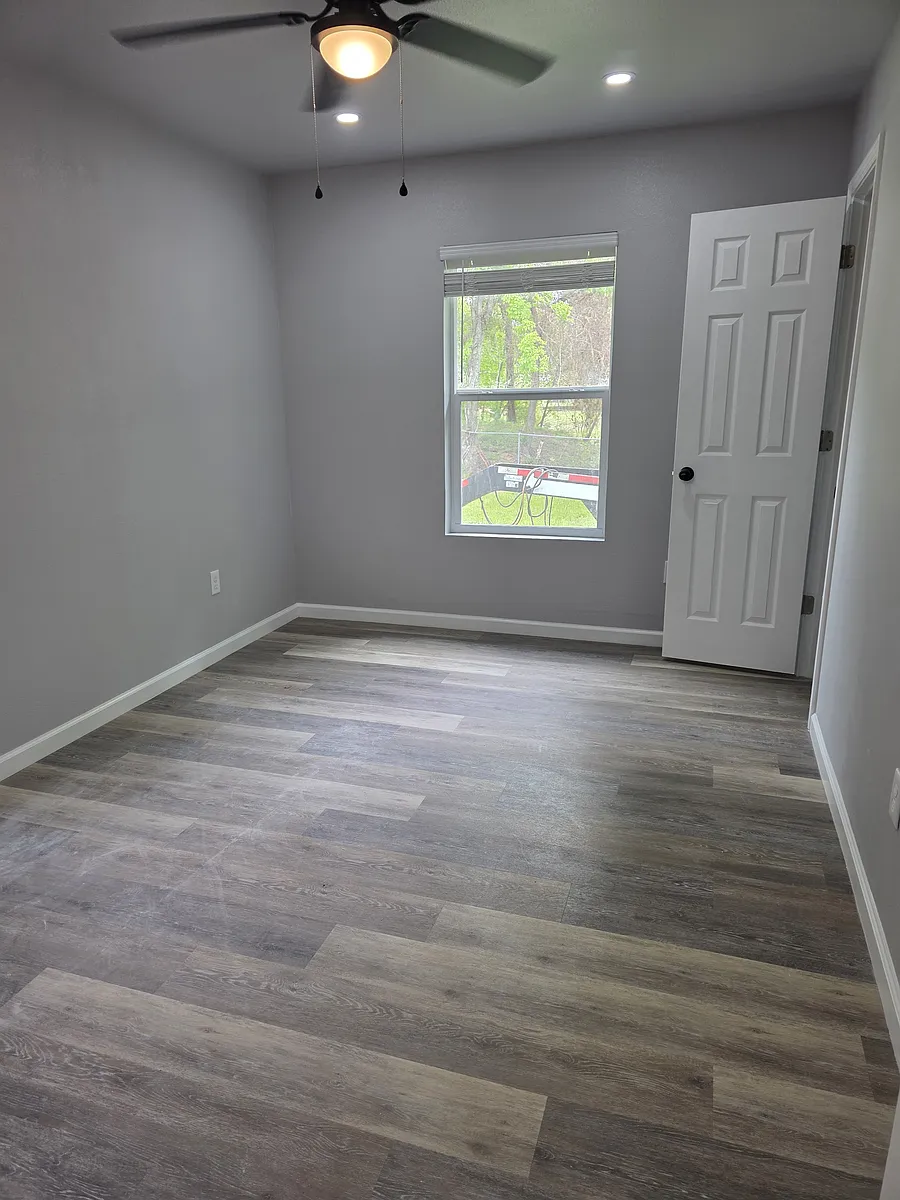 Building Photo - 429 Oaklawn St