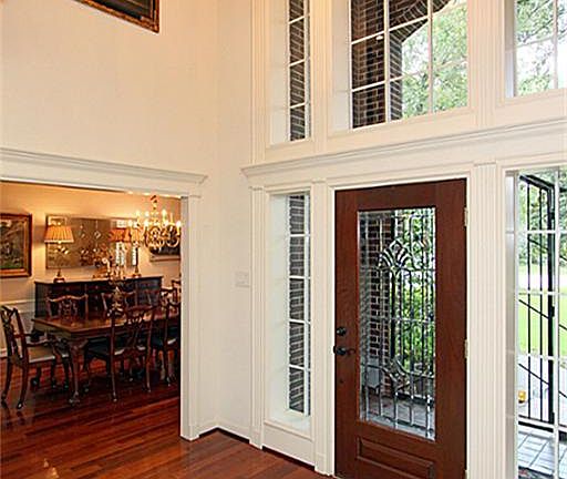  Timeless Georgian architecture, high ceilings and wood flooring throughout the home.