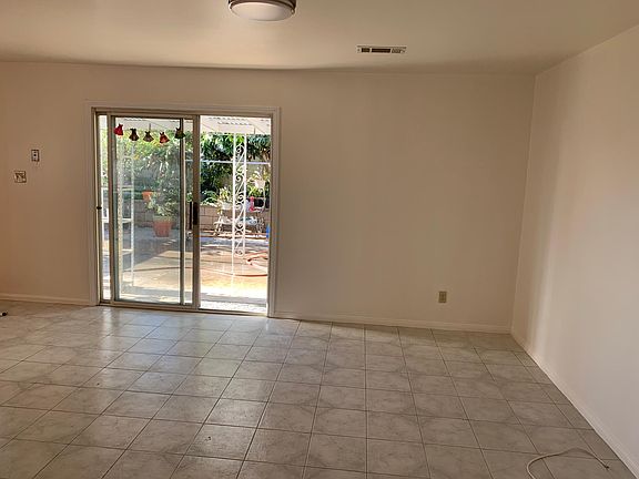 5th image of 1112 San Patricio Dr