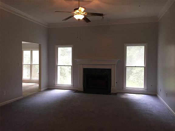 3rd image of 230 Clearview Cir