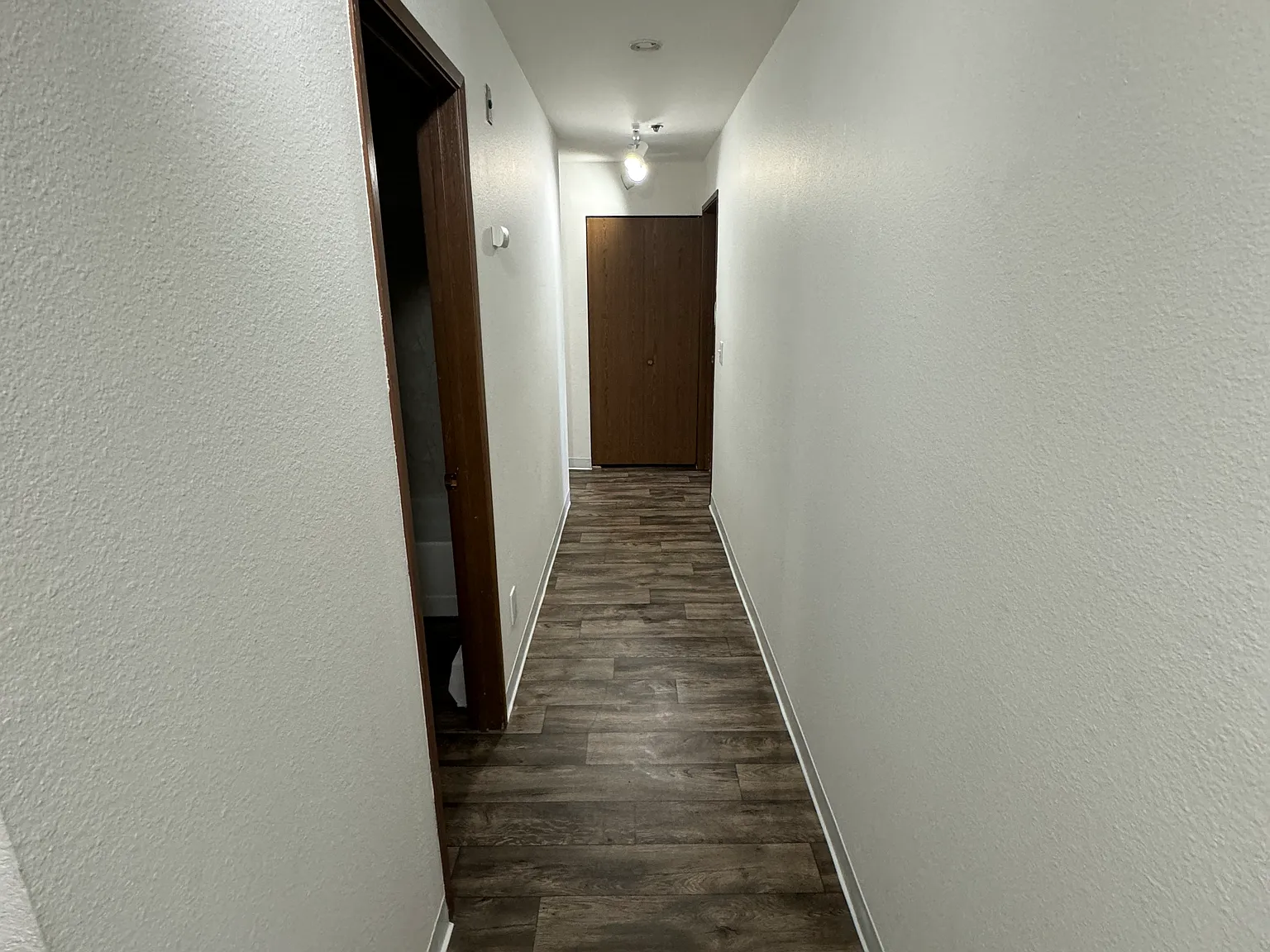 Bryn Mawr Plaza Apartments — Photo 3