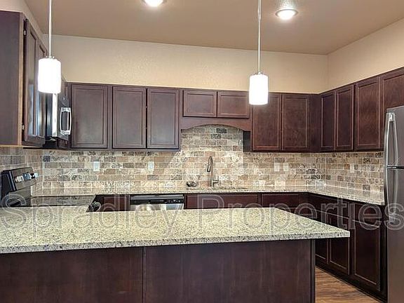 4th image of 1045A Hibiscus Dr