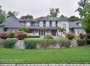 2 Morningside Dr, Ramsey, NJ 07446